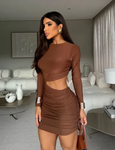 Vestido Feminino Com Recorte Manga Longa Plissado No Suplex
