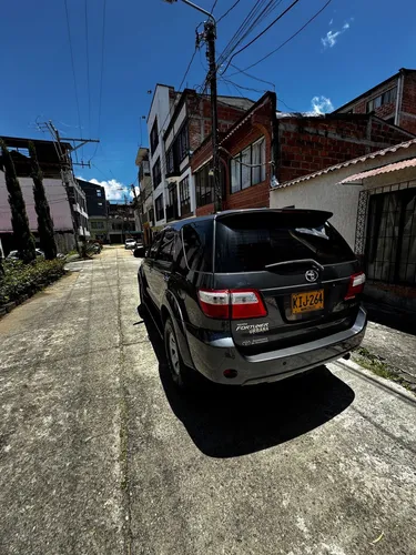 Toyota Fortuner 2.7l