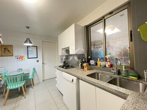 Casa En Venta De 3dorm Piscina Chamisero Chicureo Colina