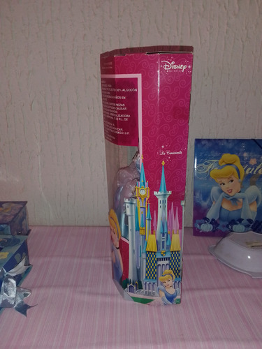 Muñeca De Porcelana Y Productos Cenicienta/cinderella (Usado)