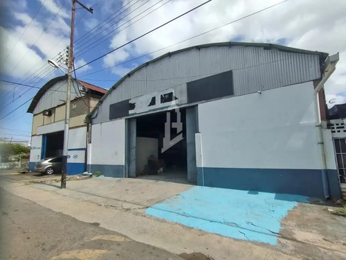 Imagen 2 de 8 de Galpón En Castillito