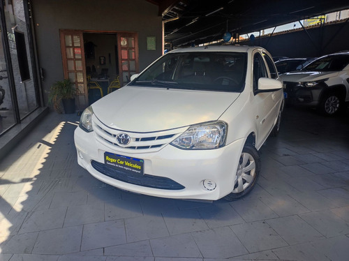 Toyota Etios X 1.3 Flex 16V 5p Mec.