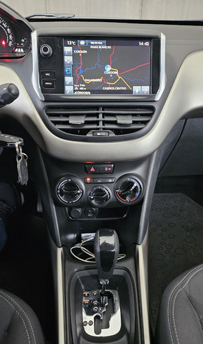 Peugeot 2008 1.6 Allure Tip