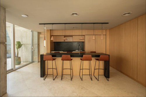 Venta Departamento 4 Ambientes En La Lucila Sobre Avenida Libertador