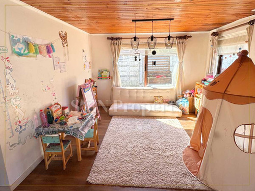 Propiedad Sólida En Sector Residencial (97116)