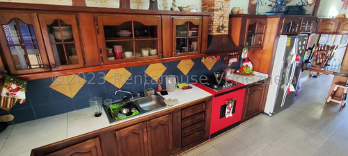 *jl/descubre El Lugar Perfecto: Casa En Venta Nueva Segovia Barquisimeto Lara, Venezuela/ Jlópez/ # 23-22361