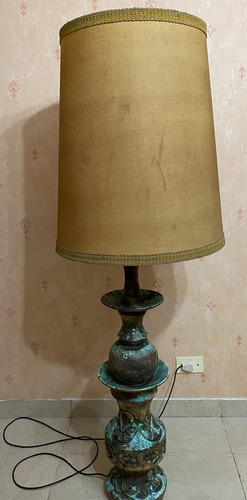 Lampara De Pie Antigua De Ceramica Y Pantalla-usada No Envio Natural (Usado)