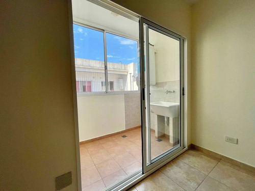 Imagen 26 de 26 de Venta De Depto 2 Amb. V. Luro C/ Lavadero Y Balcon