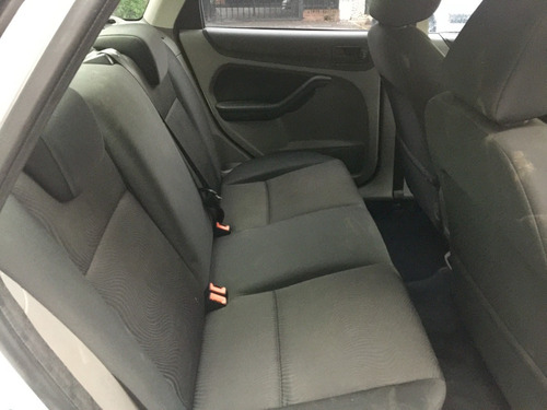 Ford Focus Exe Trend 1.6l Nafta 4p 2014