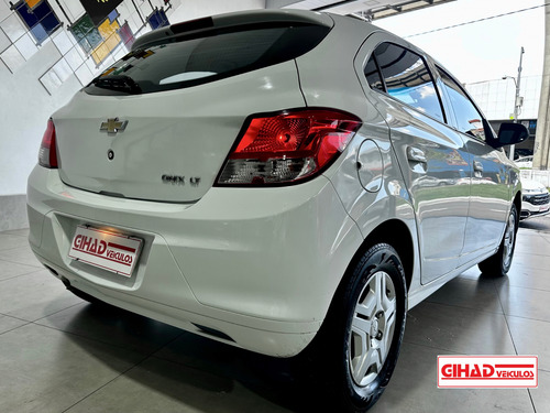 Chevrolet Onix 1.0 MPFI LT 8V FLEX 4P MANUAL