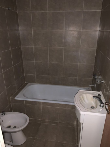 Imagen 4 de 5 de Departamento En Venta De 1 Dormitorio En La Plata