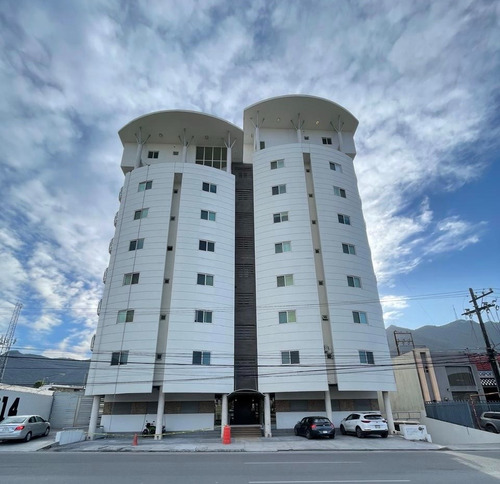 Amplio Departamento, Con Privilegiada Ubicacion Sobre Ave. Lazaro Cardenas En Monterrey