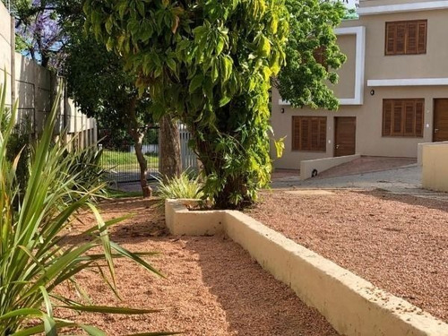 Casa Condominio Em Teresópolis Com 2 Dormitórios - Mi269199