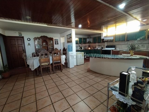 Imagen 3 de 14 de Vendo Penthouse Venta Cagua Estef 22-7068