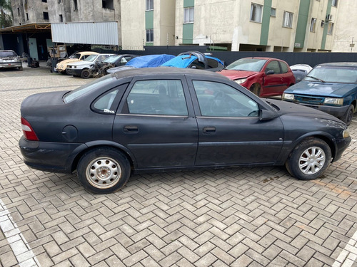 Imagem 1 de 5 de (18) Sucata Chevrolet Vectra Gl 1997 2.2 ( Retirada Peças)