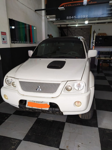 Imagem 1 de 4 de Mitsubishi L200 2009 2.5 Gl Cab Dupla 4x4 4p
