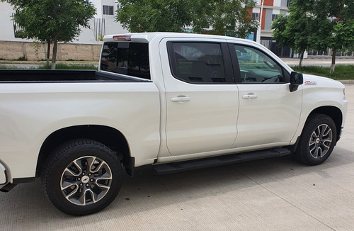 Imagen 4 de 10 de Chevrolet Cheyene Z71 2021 Blindada