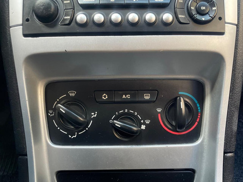 Peugeot 307 1.6 Presence Pack 16v Flex 4p Manual