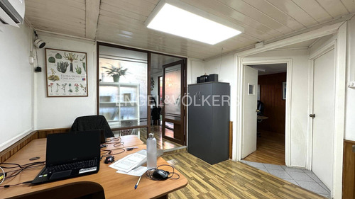 Casa De Uso Comercial