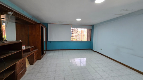 Casa En Venta En Conjunto Cerrado En El Parral (550ms)