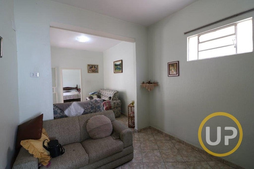 Imagem 5 de 15 de Casa Em Califórnia - Belo Horizonte, Mg - 8637