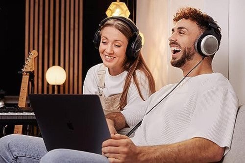 Auriculares De Estudio Supraaurales Beyerdynamic Dt 880 Pro