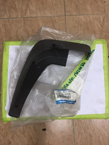 comprar Chapaleta Trasera Derecha Mazda 626 2000\u002F06 comprar Chapaleta Trasera Derecha Mazda 626 2000\u002F06