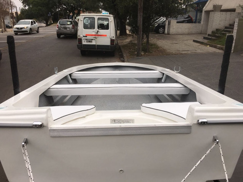 Imagen 5 de 8 de Bote Victoria 430 2 T Full Linea 2021