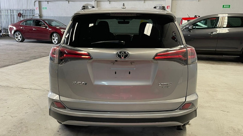 Imagen 5 de 15 de Rav 4 Limited 2017