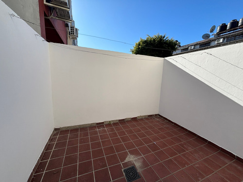 Venta Dúplex 2 Dormitorios Ramos Mejía Con Cochera