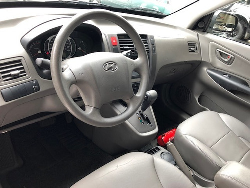 Tucson 2.0 Mpfi Gls Base 16v 143cv 2wd Flex 4p Aut 2016