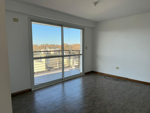 Crespo Al 1900 - Alquiler Depto De 1 Dormitorio En Rosario
