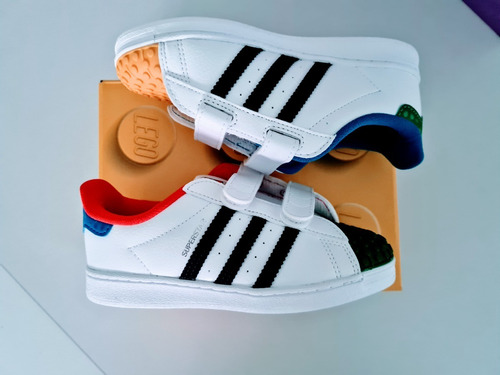 Tenis adidas Superstar X Lego | MercadoLibre