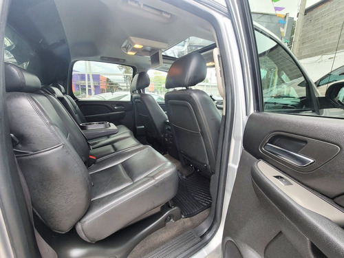 Imagen 12 de 15 de Chevrolet Avalanche Black Diamond 5.3 Modelo 2013
