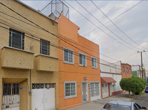 Gran Oportunidad De Inversion -casa En La Col. Industrial Gam Crg
