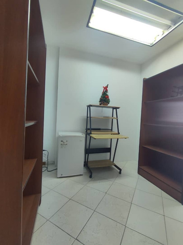 Imagen 5 de 6 de Camila Espinosa Alquila Oficina En Urb. El Parral Ccp El Parral, -valencia Carabobo
