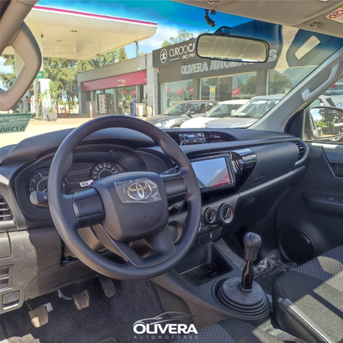 Toyota Hilux Pick Up 4x4 Diesel 0km - Olivera Automotores