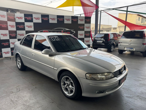 Chevrolet Vectra 2.2 Gls 4p