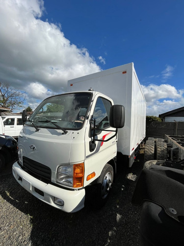 Hyundai Hd65