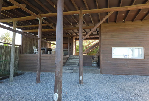 Casa En Venta De 3 Dormitorios En El Chorro