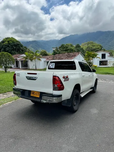 Toyota Hilux 2.4l