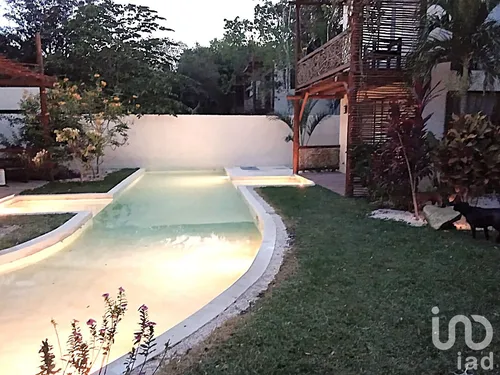 Venta Casa 4 Ambientes Ciudad Chemuyil