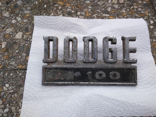 Insignia Dodge-100