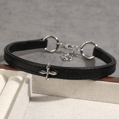 Colar Feminino Gogótico Gótico Em Pu Black Cross Bee