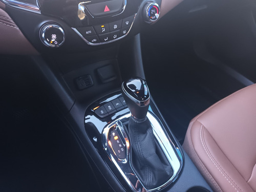 Chevrolet Cruze 1.4 Premier Sedan