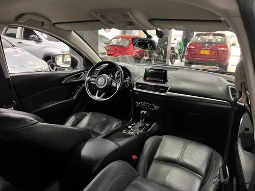Mazda 3 2.0 Sport Touring