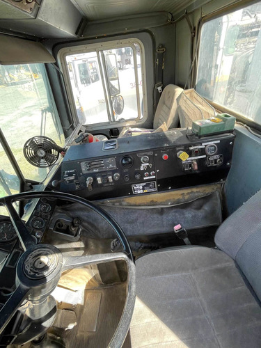 Imagen 7 de 13 de Bomba De Concreto Marca Reich Sobre Camionmack