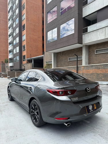 Mazda 3 Touring At