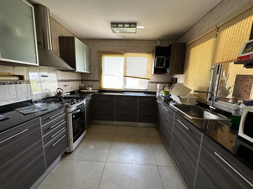 Imagen 7 de 25 de Venta- Impecable Casa En Barrio La Magdalena