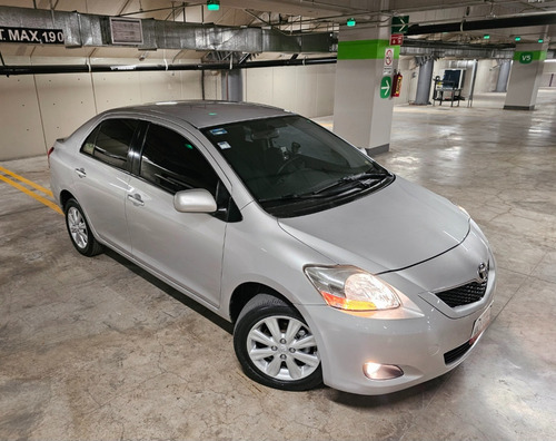 Toyota Yaris 1.5 Premium Sedan At